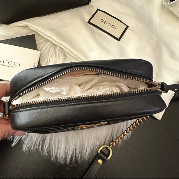 Gucci Marmont Mini Camera Crossbody - Picture 14 of 16